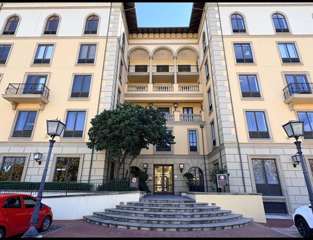 23M² SERVICED OFFICE TO LET IN FOURWAYS